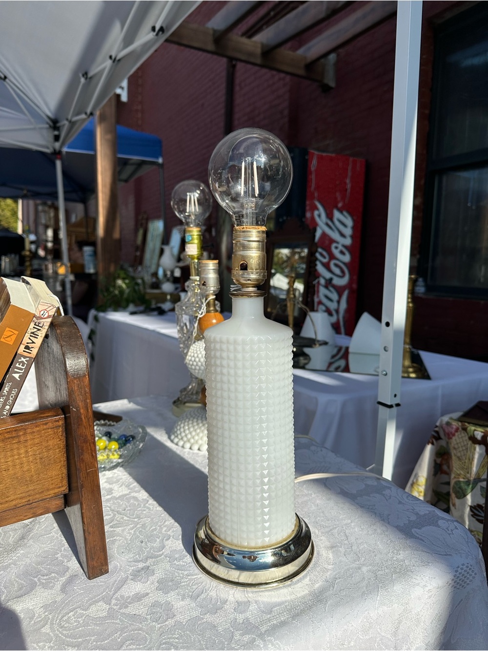 Vintage White Diamond Milk Glass Table Lamp - Tested and Working
